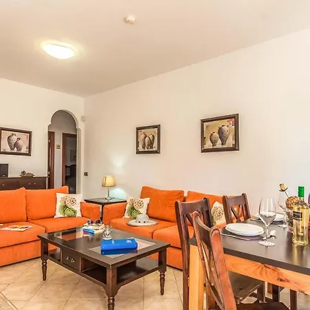 Siesta I Villa